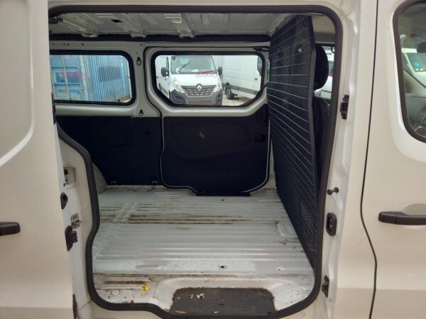 RENAULT TRAFIC X82 01/2015-ON RIGHT REAR DOOR MOULD LONG WHEELBASE - Image 12