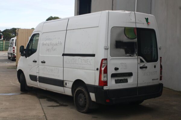 RENAULT MASTER X62 09/2011-01/2020 RIGHT GUARD - Image 3