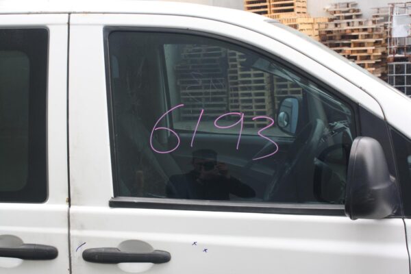 MERCEDES BENZ VITO 05/2004-01/2011 RIGHT FRONT DOOR ECU - Image 26