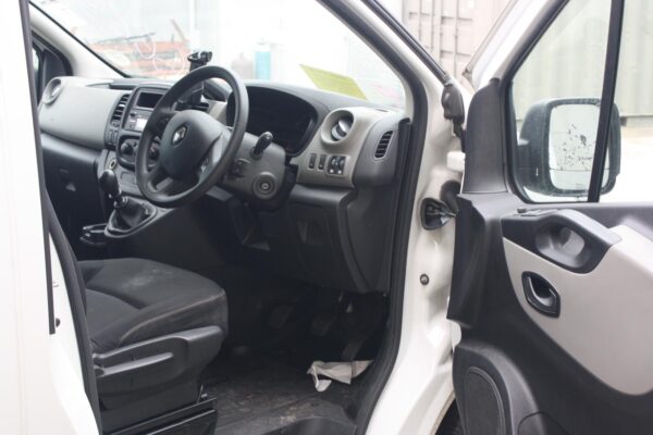 RENAULT TRAFIC X82 01/2015-2024 RIGHT DRIVESHAFT SUPPORT MANUAL T/M FWD - Image 7