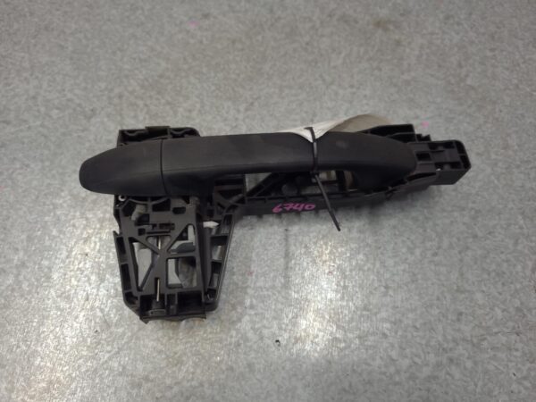 MERCEDES BENZ SPRINTER VS30 05/2018-2024 HANDLE RIGHT OUTER BARN DOOR - Image 2