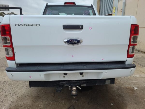 FORD RANGER PX 06/2011-04/2022 TAILGATE HANDLE BLACK W/ LOCKING TYPE - Image 10