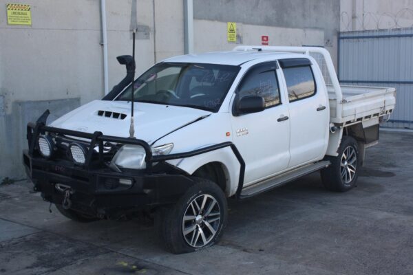 TOYOTA HILUX 02/2005-08/2015 POWER WINDOW SWITCH RIGHT REAR - Image 3