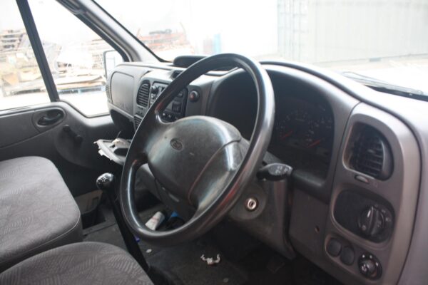 FORD TRANSIT VH-VJ 10/2000-08/2006 LEFT REAR DOOR WINDOW BUS TYPE - Image 12