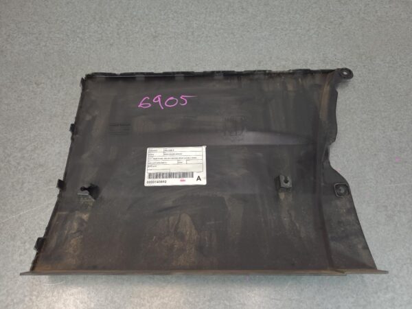 LDV DELIVER 9 07/2020-2024 LEFT REAR PANEL MOULD BEHIND REAR WHEEL MWB - Image 3