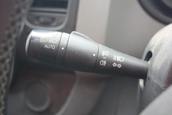 RENAULT TRAFIC X82 01/2015-2024 COMBINATION FLASHER SWITCH - Image 12