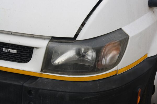 FORD TRANSIT VH-VJ 10/2000-08/2006 BONNET HINGE/STRUT PAIR - Image 9