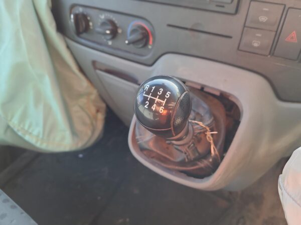 FORD TRANSIT VM 10/2011-02/2014 GEARBOX MANUAL RWD DIESEL 2.2L TURBO 6 SPEED - Image 9