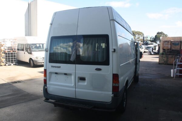 FORD TRANSIT VH-VJ 10/2000-08/2006 HIGH LEVEL STOPLIGHT - Image 5