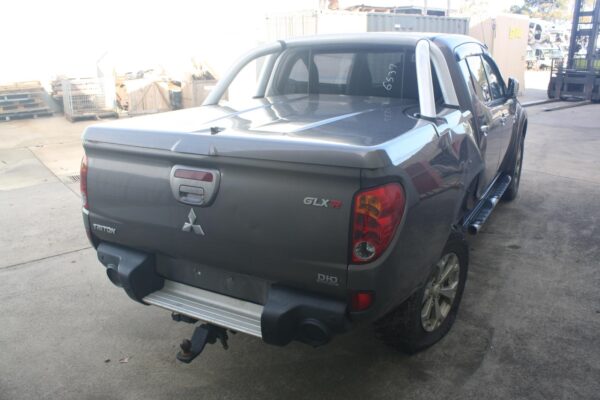 MITSUBISHI TRITON ML-MN 07/2006-04/2015 LEFT GUARD LINER REAR SECTION - Image 17
