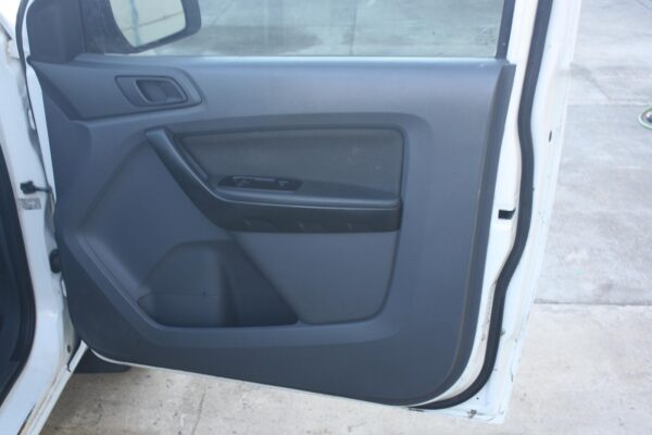 FORD RANGER PX 07/2011-04/2022 BODY SEAL RUBBER RIGHT FRONT DOOR - Image 12