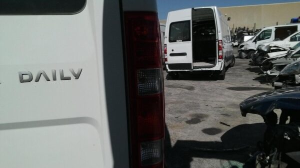 IVECO DAILY 06/2011-01/2015 RIGHT TAILLIGHT 5TH GEN VAN - Image 10