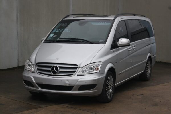 MERCEDES BENZ VIANO 639 03/2011-12/2014 TRIM PANEL AIR VENTS ON DASH LEFT - Image 3