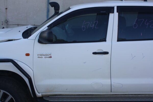 TOYOTA HILUX 02/2005-08/2015 POWER WINDOW SWITCH LEFT FRONT - Image 8