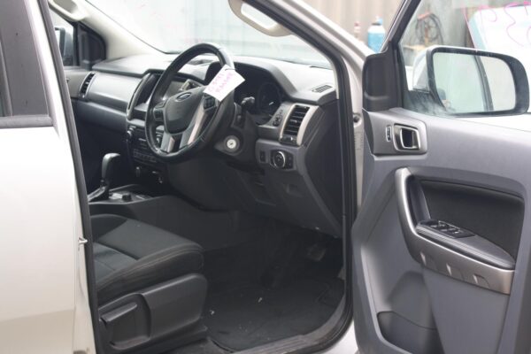 FORD RANGER PX SERIES 3 07/2018-04/2022 FRONT CAMERA WINDSCREEN MOUNTED - Image 12