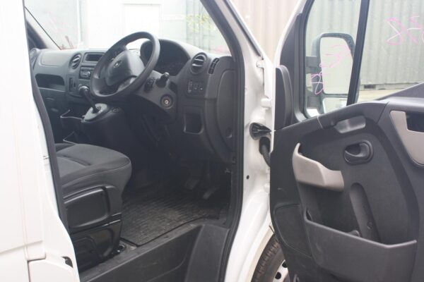 RENAULT MASTER X62 09/2011-08/2020 LEFT FRONT BUMPER FOGLAMP - Image 11