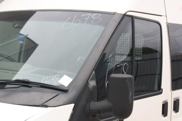 FORD TRANSIT VH-VJ 10/2000-08/2006 LEFT REAR DOOR WINDOW BUS TYPE - Image 18