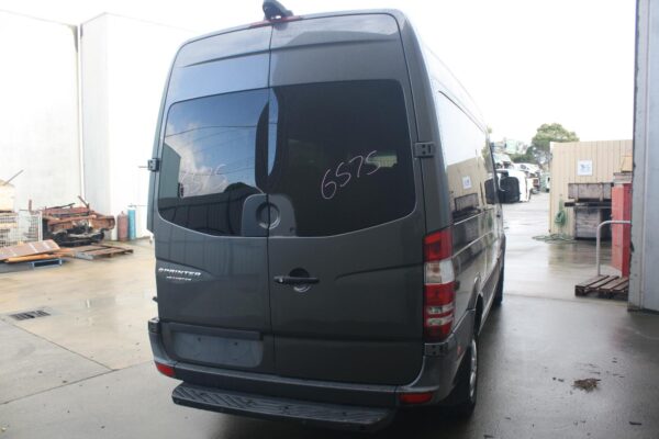 MERCEDES BENZ SPRINTER NCV3 10/2013-04/2018 RIGHT BUMPER FOGLAMP - Image 7