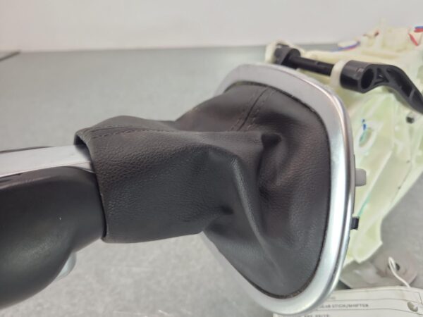 RENAULT TRAFIC X82 09/2019-2024 GEAR STICK/SHIFTER AUTOMATIC T/M - Image 4