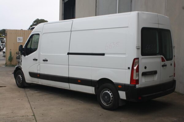 RENAULT MASTER X62 09/2011-08/2020 LEFT FRONT BUMPER FOGLAMP - Image 2