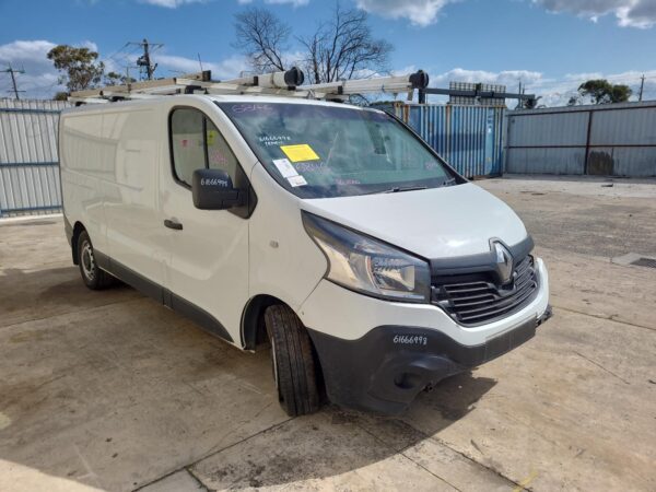 RENAULT TRAFIC X82 01/2015-ON RIGHT TAILLIGHT IN BUMPER REFLECTOR - Image 9