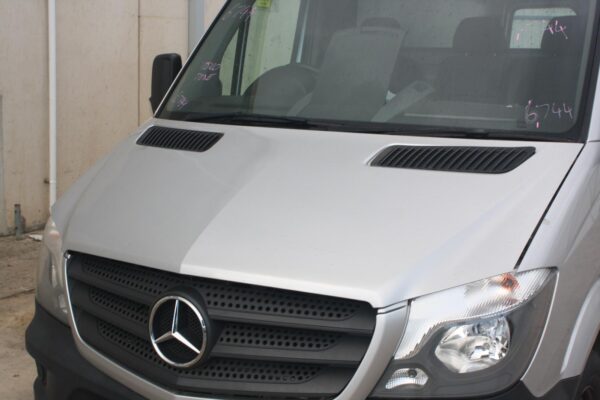 MERCEDES BENZ SPRINTER NCV3 10/2006-04/2018 LEFT FRONT DOOR VAN - Image 6