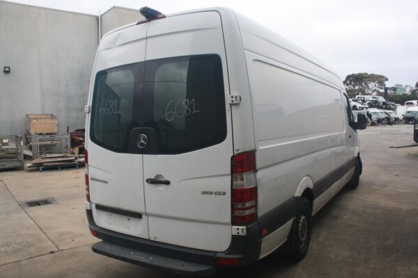 MERCEDES BENZ SPRINTER NCV3 09/2009-04/2018 STARTER MOTOR 2.1 DIESEL EURO 5 TYPE - Image 22