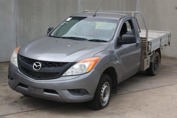 MAZDA BT50 UP-UR 10/2011-06/2020 FACTORY PLASTIC ENGINE SPLASH TRAY - Image 4