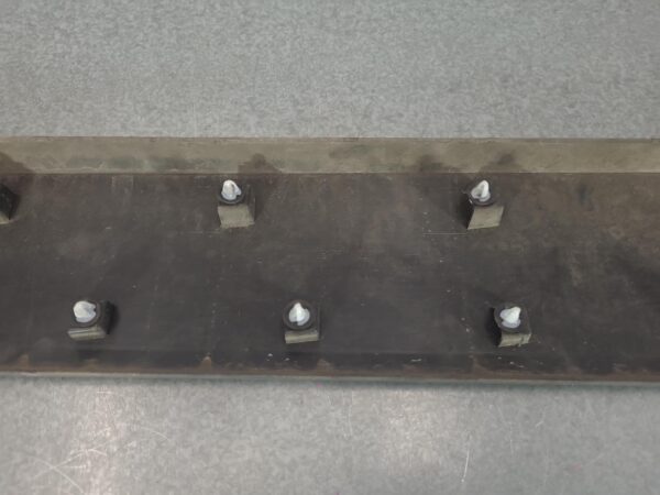 RENAULT TRAFIC X82 01/2015-ON LEFT REAR DOOR MOULD LONG WHEELBASE - Image 6