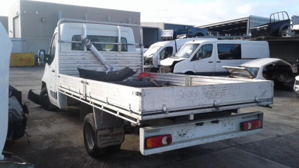 RENAULT MASTER X62 09/2011-2024 REAR BUMPER BAR NON PARK SENSOR TYPE - Image 5