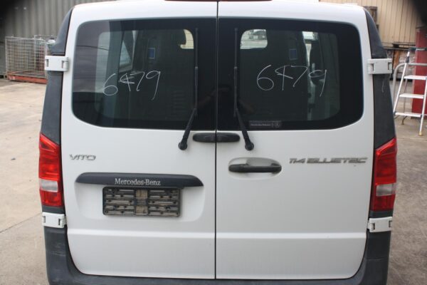 MERCEDES BENZ VITO 447 03/2015-2024 OUTER RIGHT BARN DOOR HANDLE - Image 8