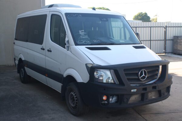 MERCEDES BENZ SPRINTER 10/2006-04/2018 BARN DOOR HINGE UPPER LEFT 180 DEGREE - Image 4