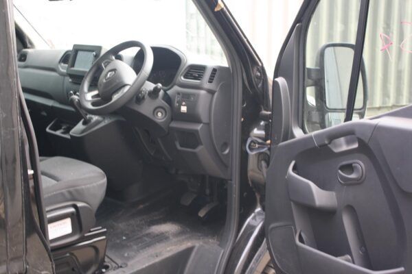 RENAULT MASTER X62 02/2020-2024 LEFT BUMPER FOGLAMP WITH TRIM - Image 10