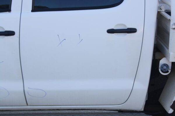 TOYOTA HILUX 03/2005-08/2015 LOWER LEFT FRONT DOOR HINGE/RUNNER - Image 21