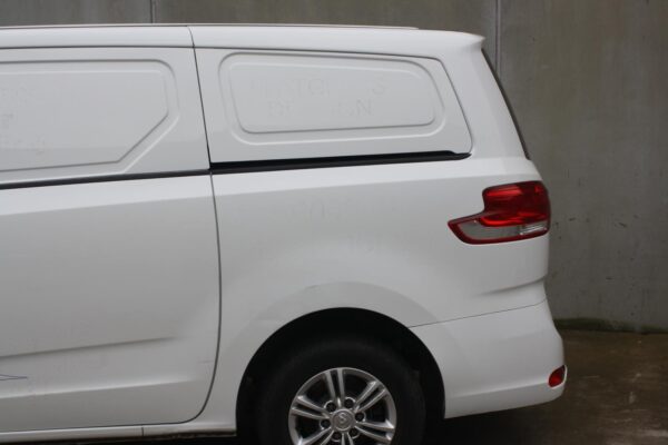 LDV G10 04/2015-2024 LIFTGATE GLASS NON WIPER HOLE TYPE - Image 8