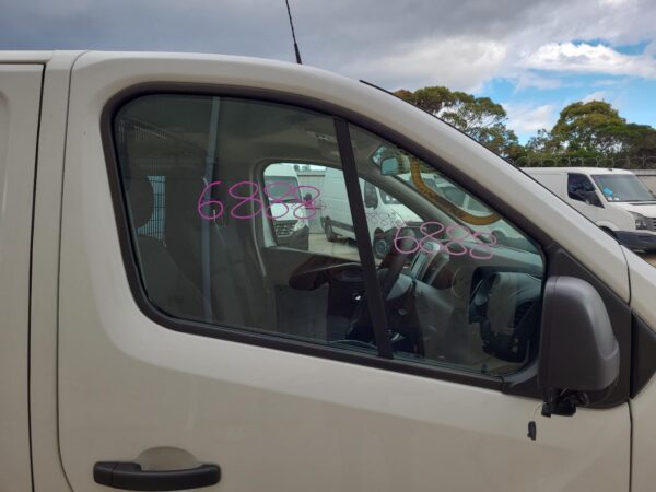 RENAULT MASTER X82 01/2015-ON RIGHT FRONT RUBBER SEAL - Image 19