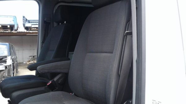 MERCEDES BENZ SPRINTER 10/2006-04/2018 LEFT BLIND SPOT SENSOR AND BRACKET - Image 47