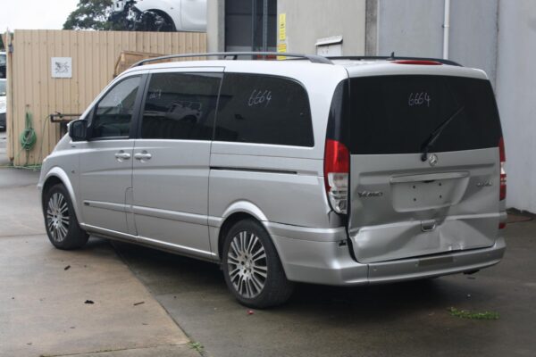 MERCEDES BENZ VIANO 639 03/2011-12/2014 TRIM PANEL AIR VENTS ON DASH LEFT - Image 5