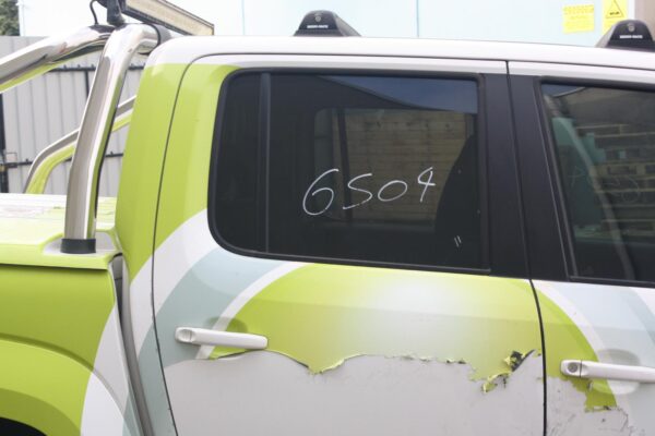 VOLKSWAGEN AMAROK 2H 12/2010-2022 RIGHT GUARD FLARED NON SNORKEL TYPE - Image 8