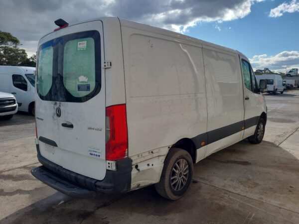 MERCEDES BENZ SPRINTER VS30 05/2018-2024 RIGHT ELECTRIC THERMO FAN ONLY - Image 8