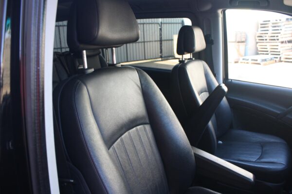 MERCEDES BENZ VIANO 639 07/2005-12/2014 COURTESY LIGHT REAR W/ GRAB HANDLE TYPE - Image 22