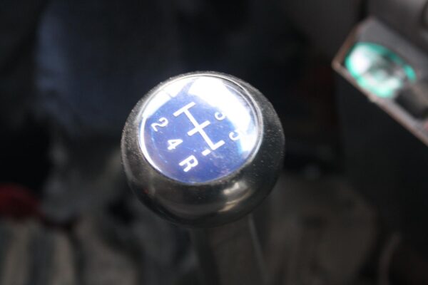 FORD TRANSIT VH-VJ 10/2000-08/2006 INSTRUMENT CLUSTER PETROL NON CLOCK TYPE - Image 9