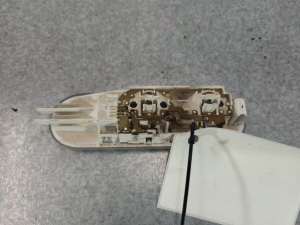 RENAULT MASTER X62 09/2011-ON COURTESY LIGHT - Image 2