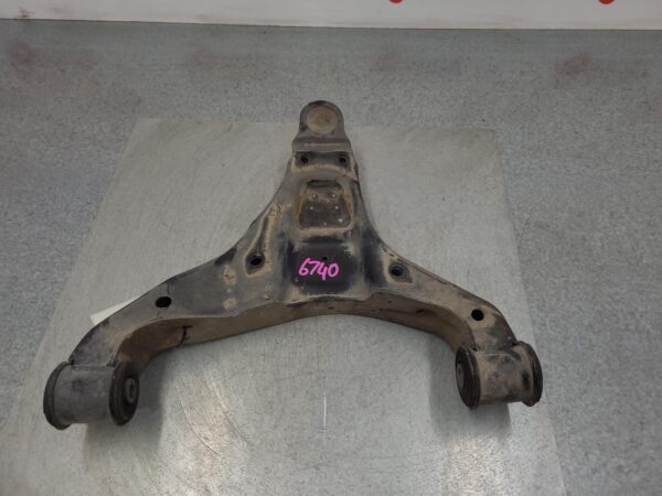 MERCEDES BENZ SPRINTER VS30 05/2018-2024 RIGHT FRONT LOWER CONTROL ARM RWD - Image 3