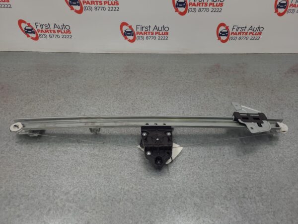 LDV DELIVER 9 07/2020-2024 LEFT FRONT DOOR REGULATOR ASSEMBLY - Image 3