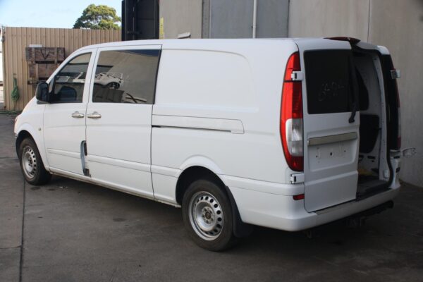 MERCEDES BENZ VITO 639 05/2004-02/2015 BARN DOOR HINGE LOWER RIGHT - Image 4