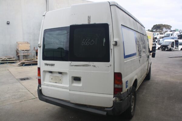 FORD TRANSIT VH-VJ 10/2000-08/2006 RIGHT FRONT DOOR WINDOW - Image 5