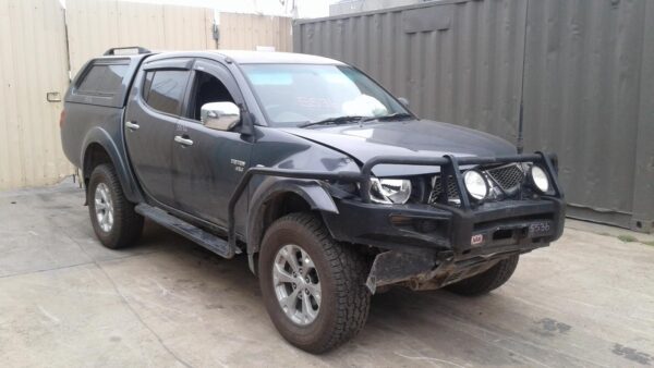 MITSUBISHI TRITON MN 08/2009-03/2015 TRANSFER CASE AUTOMATIC T/M 4D56 5 SPEED - Image 3