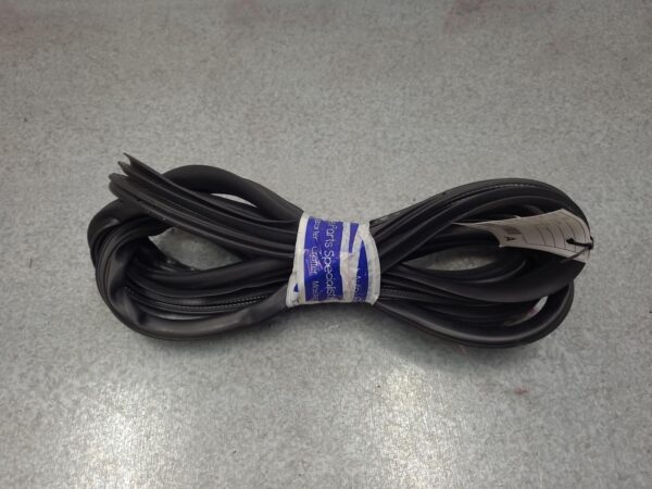 FORD RANGER PX 07/2011-04/2022 BODY SEAL RUBBER RIGHT FRONT DOOR - Image 2