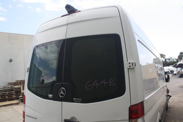 MERCEDES BENZ SPRINTER 10/2006-04/2018 LOWER LEFT BARN DOOR HINGE 180 DEGREE - Image 3